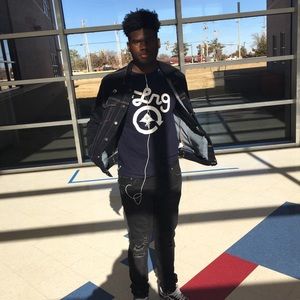 Meet your Posher, Travis